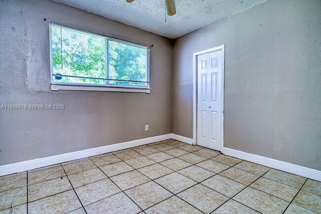 Building Photo - 2378 NW 60th St