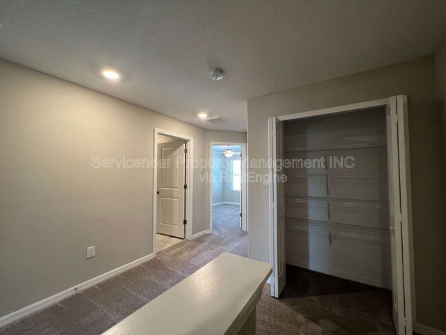 Building Photo - 9625 Pembrooke Pines Dr