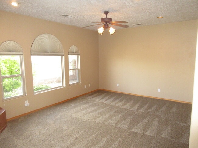 Building Photo - 1312 Tiffany Ln SE