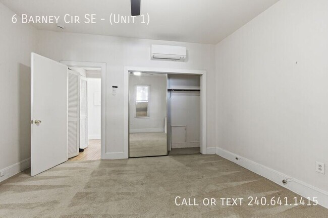 Building Photo - 6 Barney Cir SE