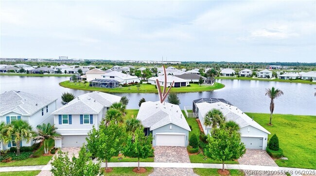 Building Photo - 10214 SW Captiva Dr