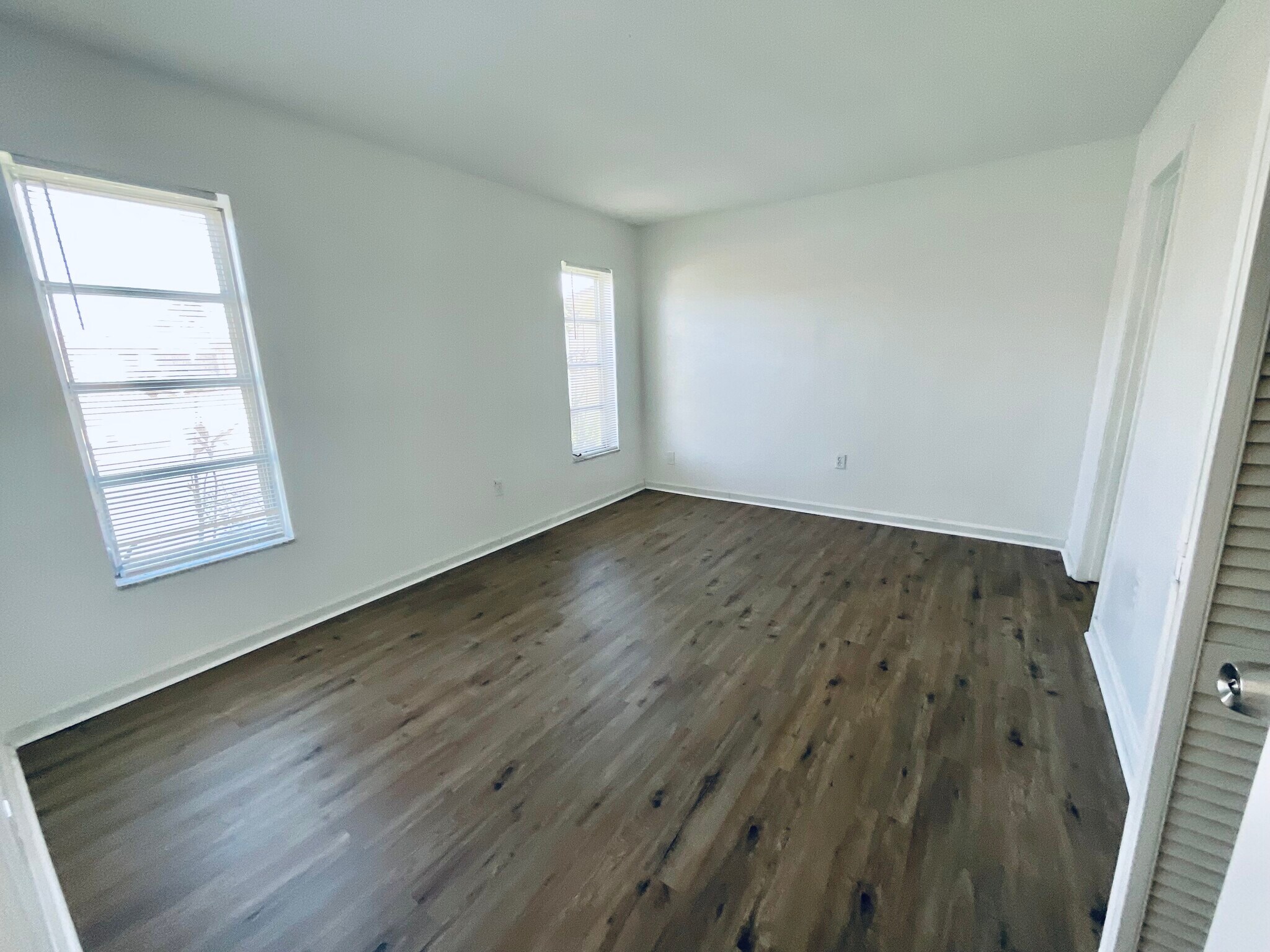 Building Photo - 4343 NW 113th Ter