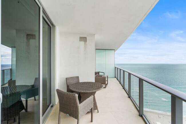 Building Photo - 4111 S Ocean Dr