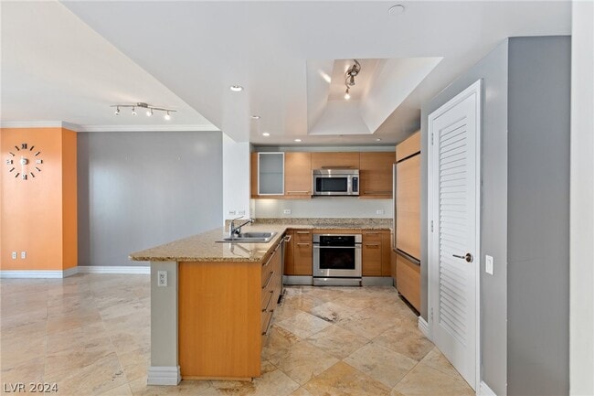 Building Photo - 322 Karen Ave