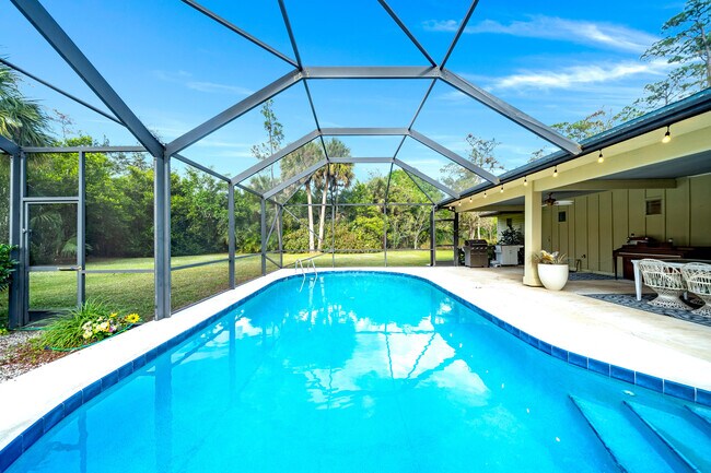 Building Photo - 583 Rambling Dr Cir