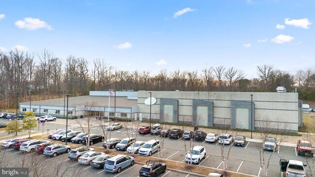 Building Photo - 68 SNOWDROP Dr