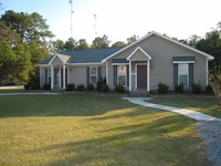 Building Photo - 145 Starling Rd