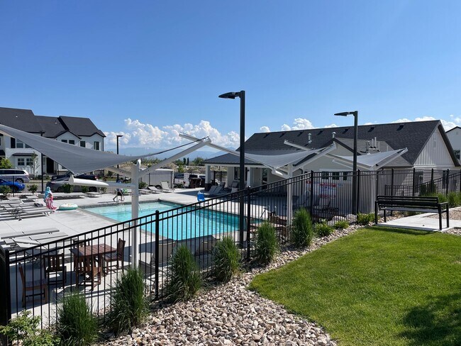 Building Photo - 13959 Silver Peak Ln