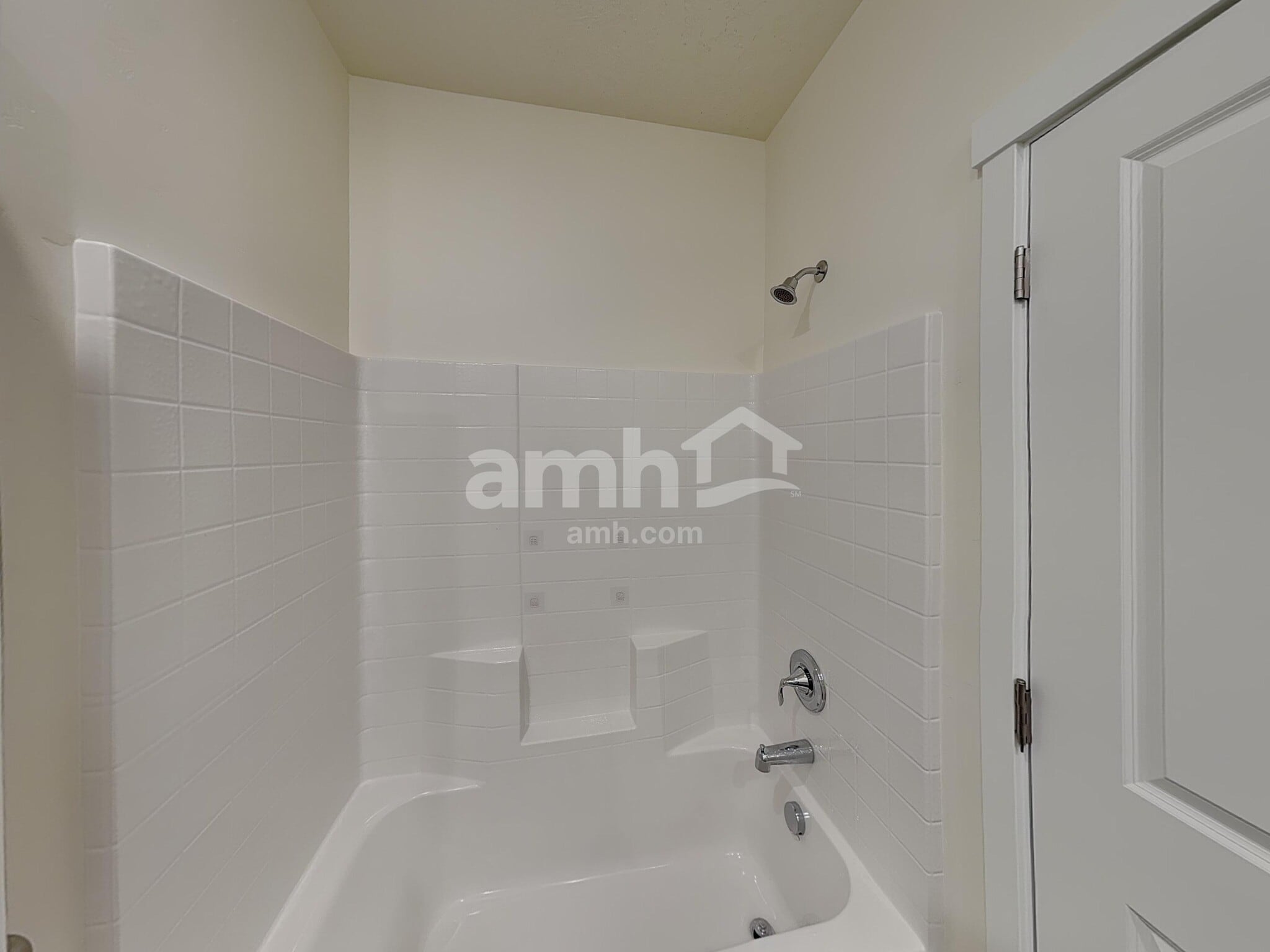 Building Photo - 3100 N Vigo Ave