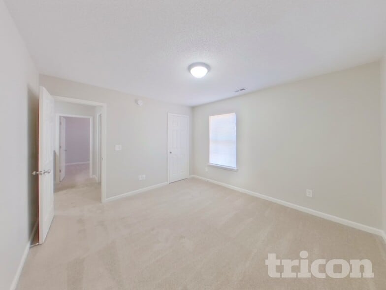 Building Photo - 136 Katrina Ct