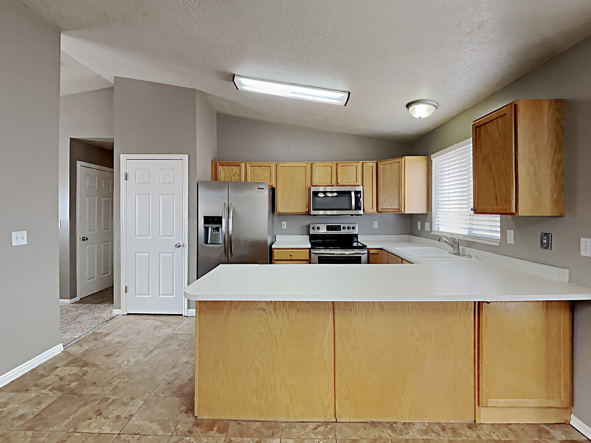 Building Photo - 447 S 1250 E
