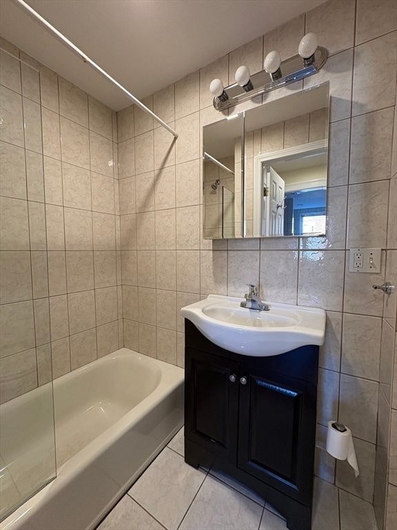 Building Photo - 73 Thatcher St