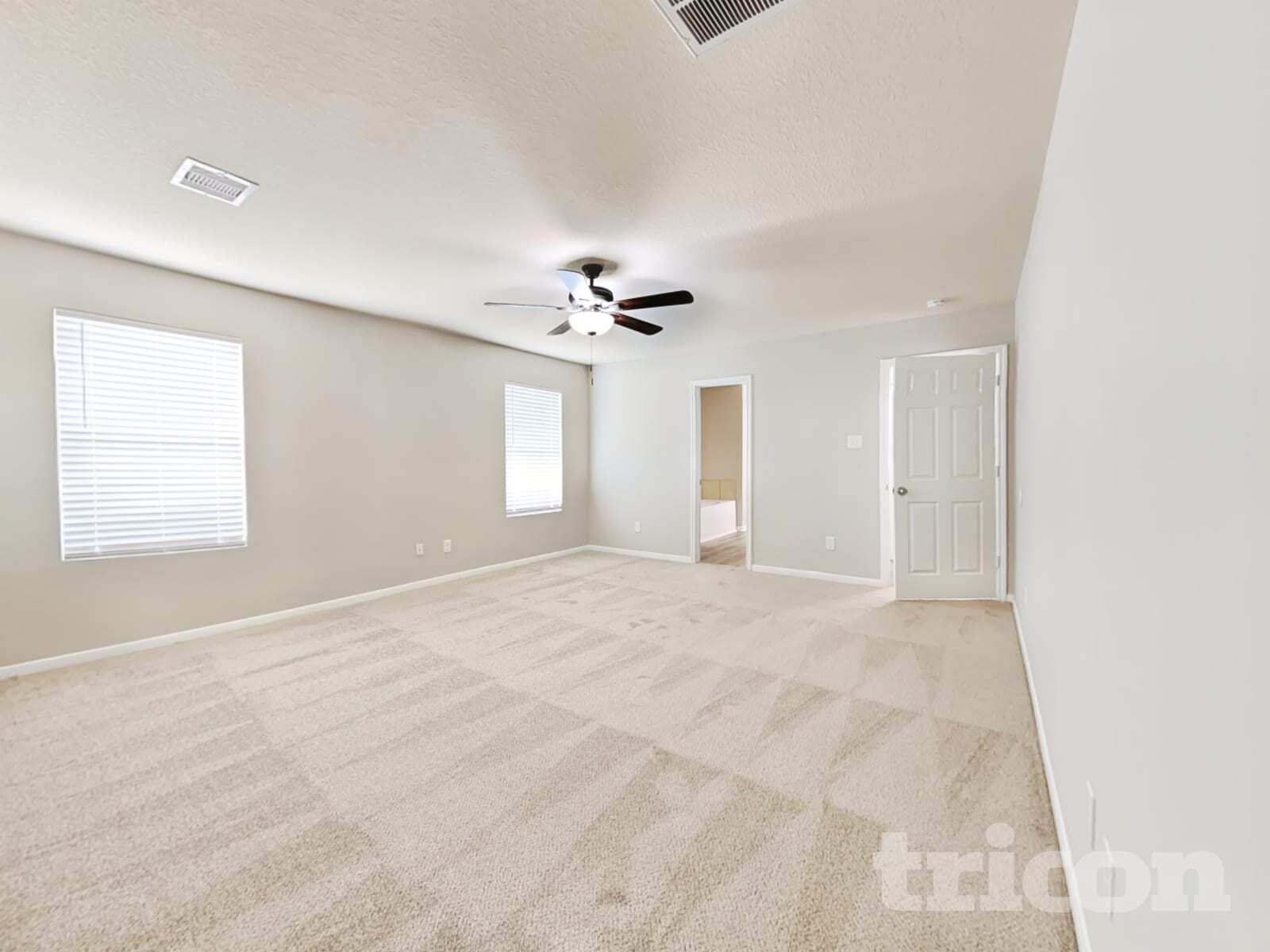 Building Photo - 3347 Apple Dale Dr