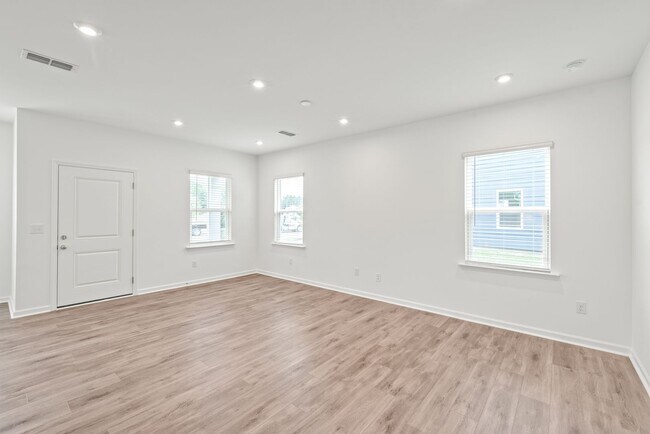 Building Photo - New Construction | 4 Bed, 2.5 Bath | Energ...