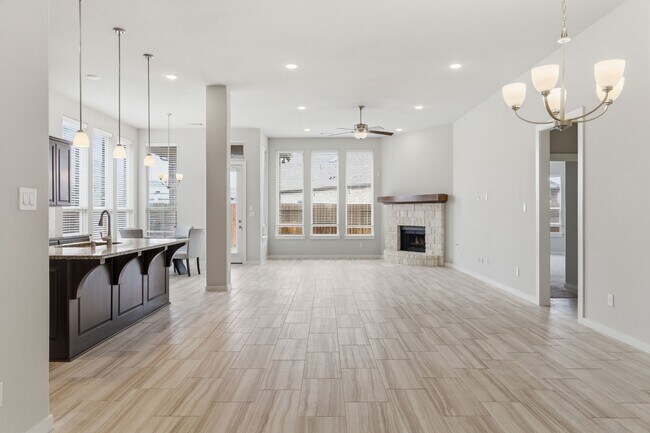 Building Photo - 22515 Bassett Hollow Ln