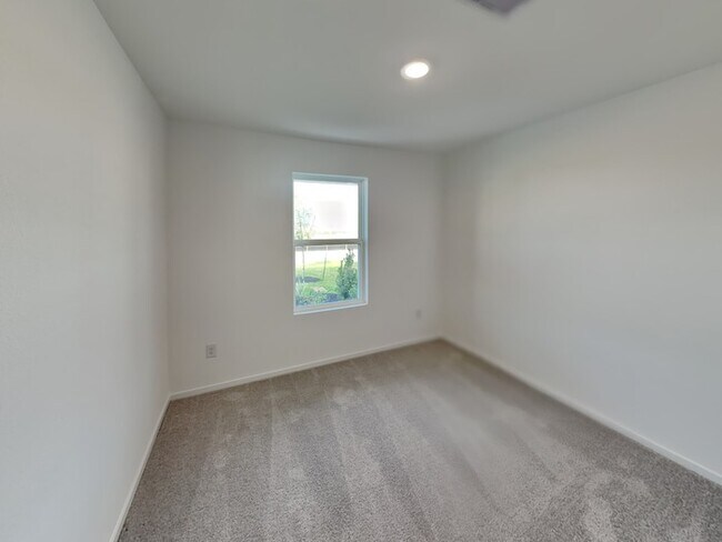 Building Photo - 417 Texas Pecan Dr