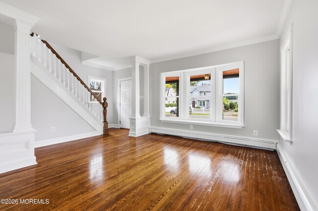 Building Photo - 638 Overton Pl