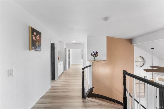 Building Photo - 39566 Dunbar St