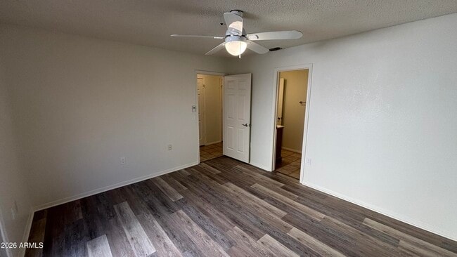 Building Photo - 11213 E Mercer Ln