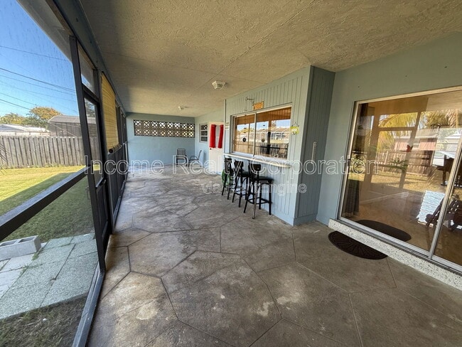 Building Photo - 671 NW 17th St