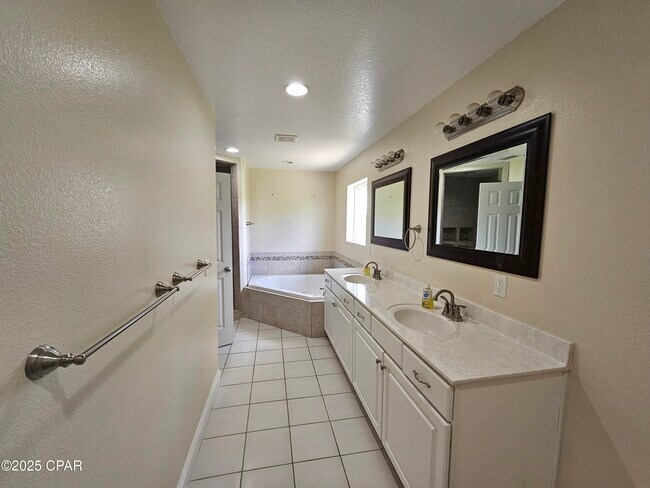 Building Photo - 6111 Edith Stephens Dr