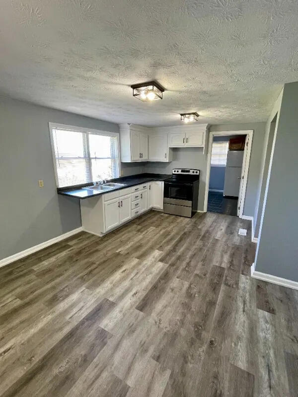 Building Photo - 239 N McWhorter St