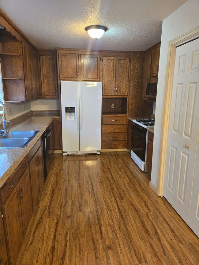 Building Photo - STATUS: AVAILABLE - | R323 | $1950