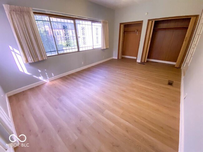 Building Photo - 4208 Rookwood Ave