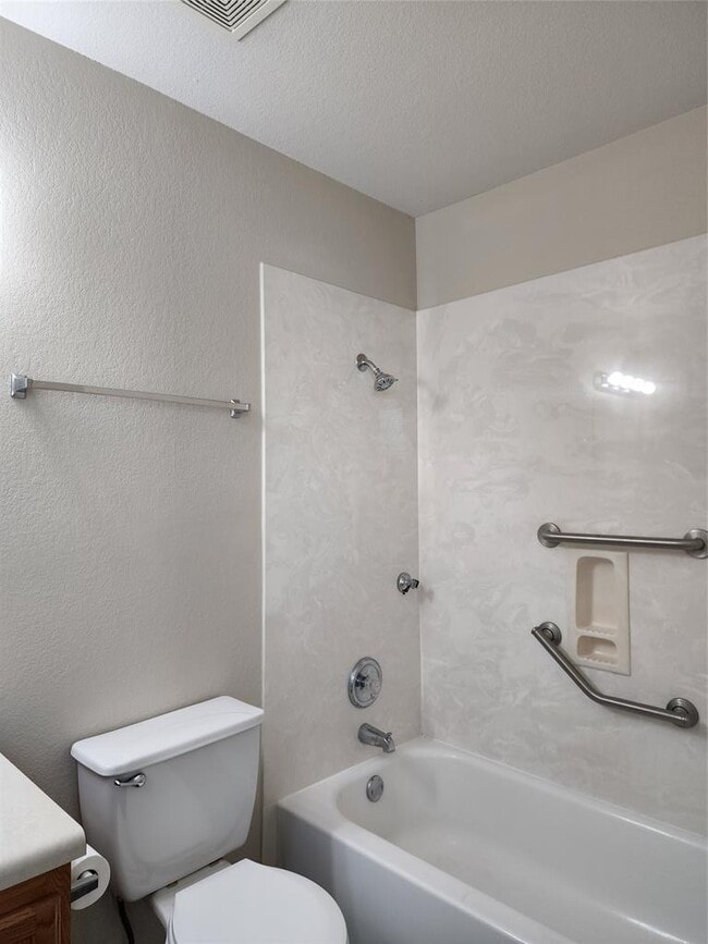 Building Photo - 18016 Honey Locust Ln