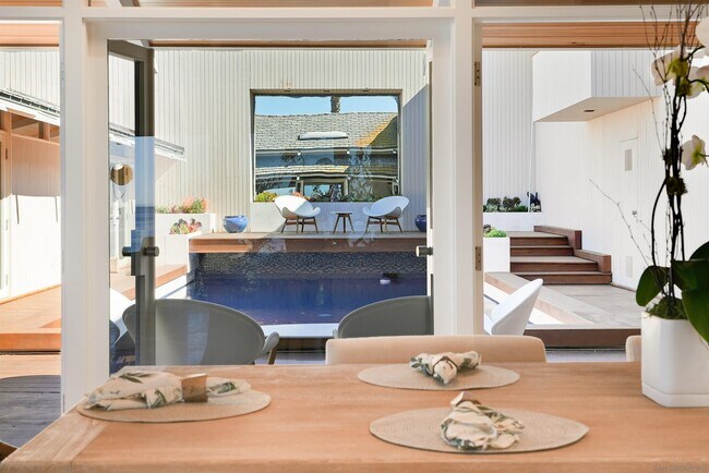 Building Photo - 6266 Camino De La Costa