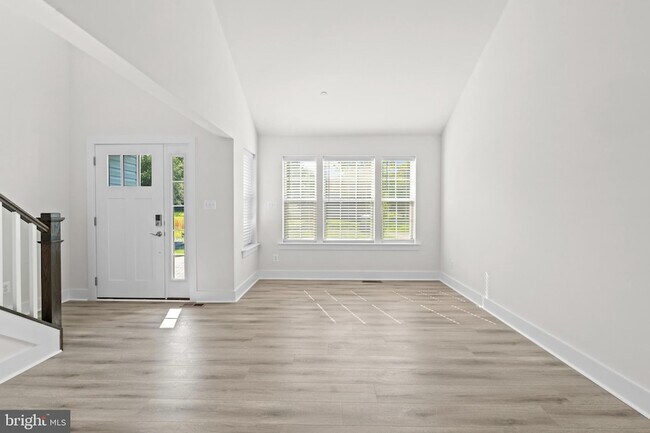 Building Photo - 116 Rose Ct