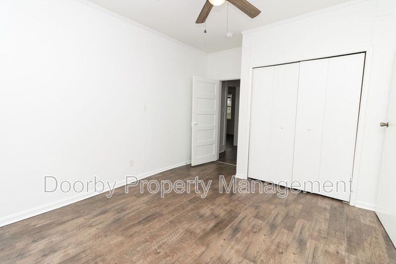 Building Photo - 1123 Lang St SE