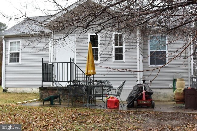 Building Photo - 8220 Savage Guilford Rd