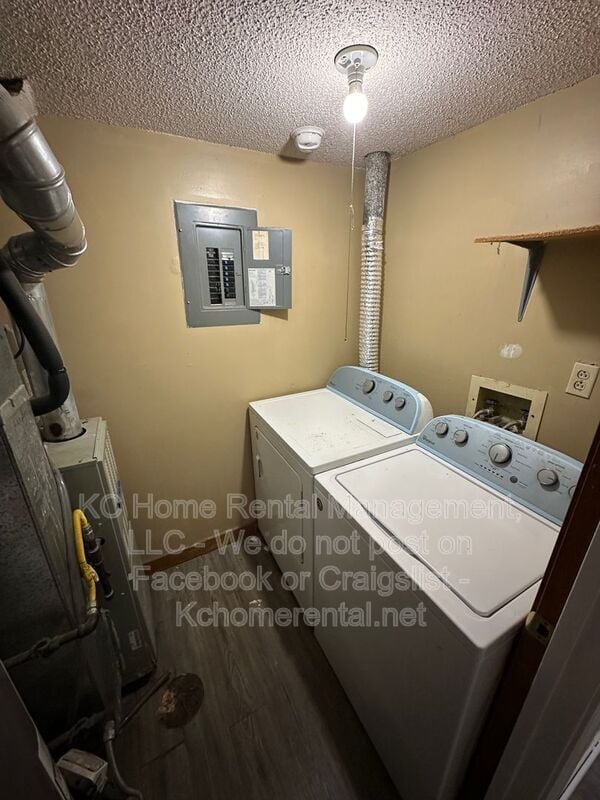 Building Photo - 35 Cherry St