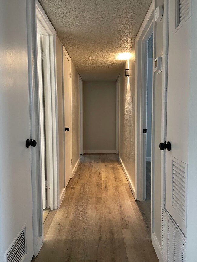 Building Photo - Newly Renovated 3-Bedroom, 2-Bath Home in ...