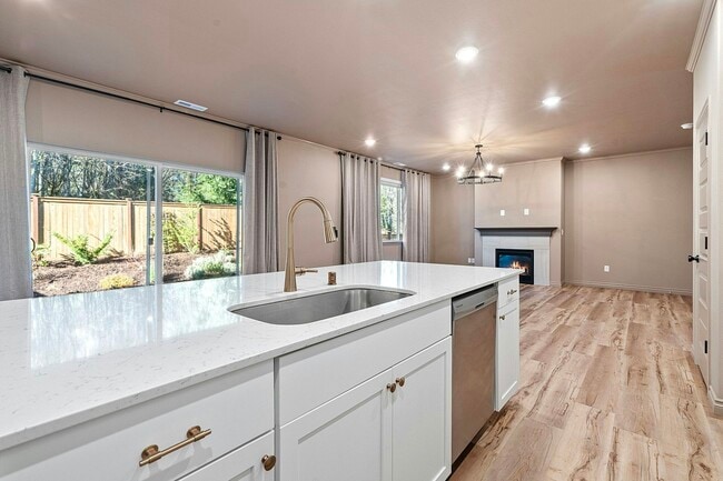 Building Photo - 4350 Nettle Dr SE