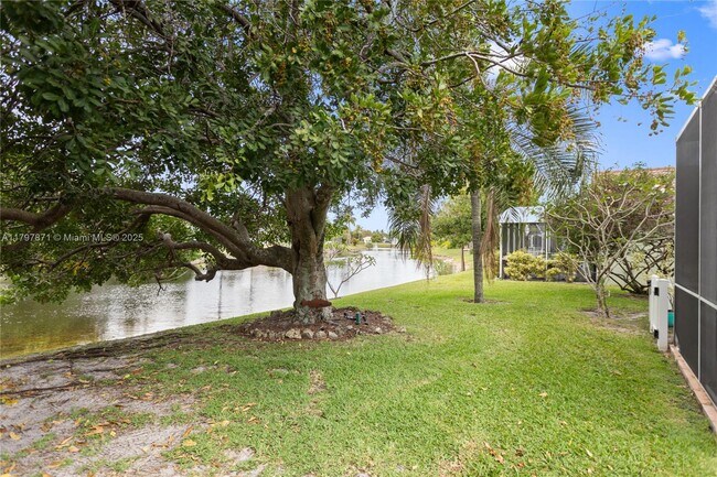 Building Photo - 513 NW 46th Ave