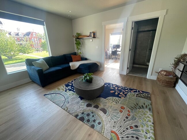 Building Photo - 433 E 2100 S