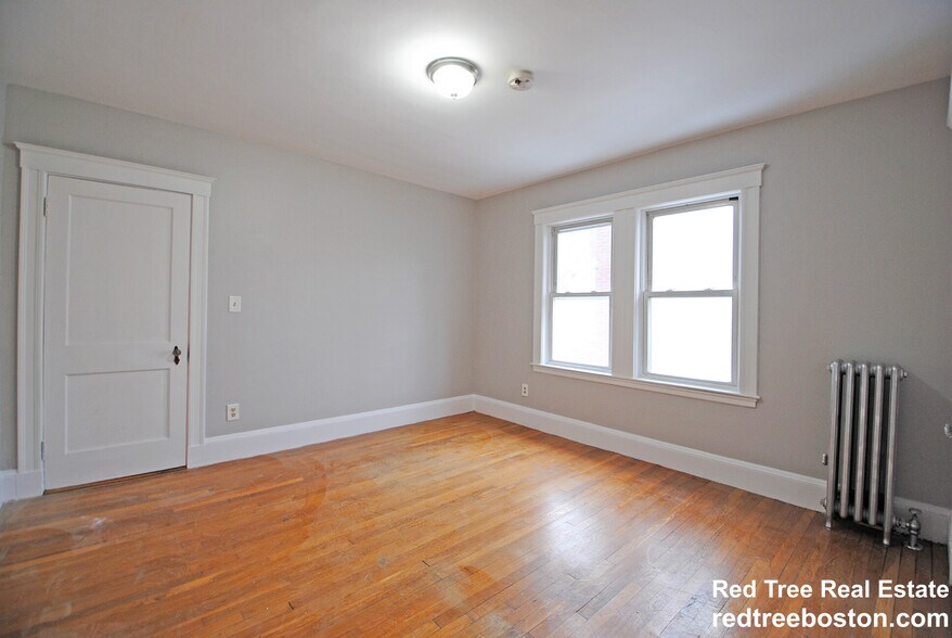 Building Photo - 80 Langley Rd