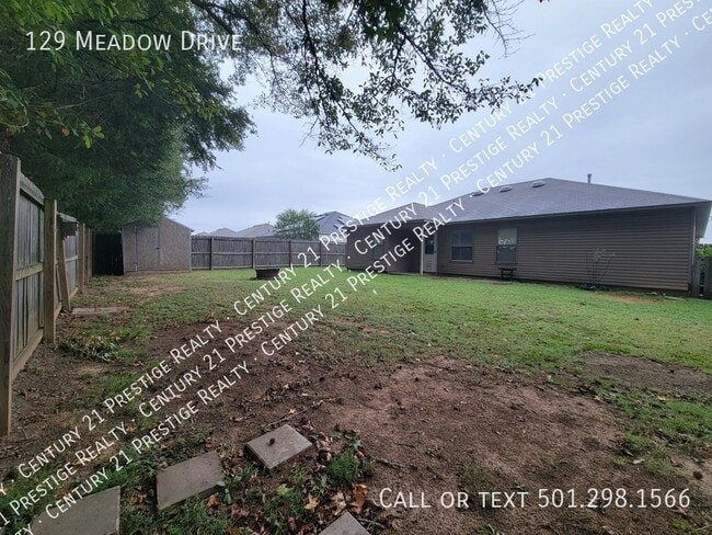 Building Photo - 129 Meadow Dr