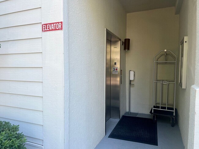 Building Photo - JUNE RENT SPECIAL! Little River - 2 Bedroo...