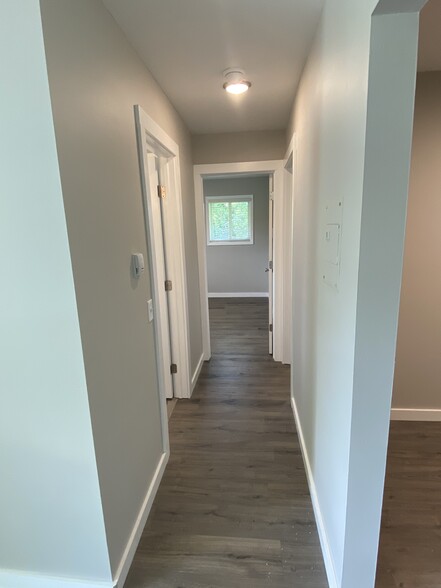 Hallway - 609 Market St S