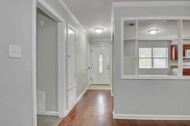 Building Photo - 2919 Cable Way