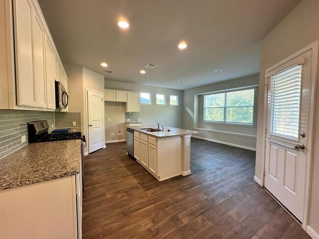 Building Photo - 14010 Luisium View