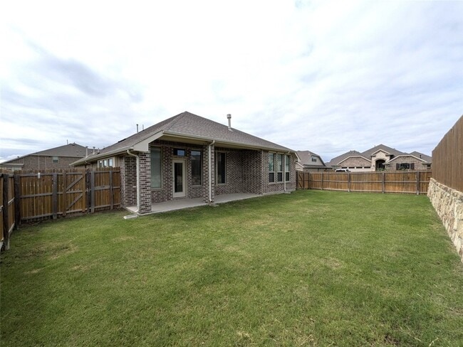 Building Photo - 14601 Little Water Dr