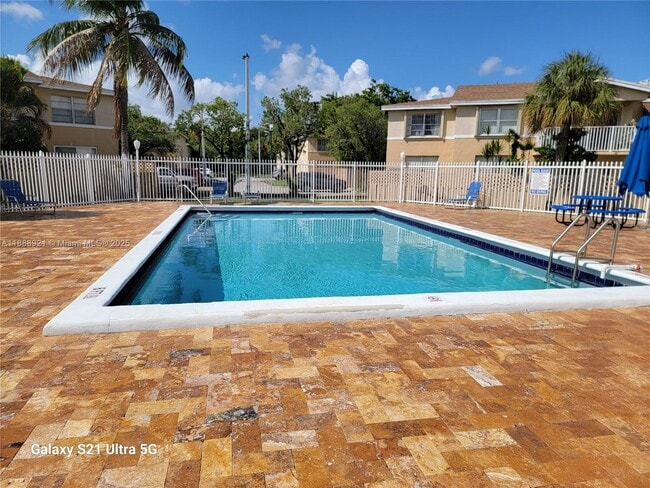 Building Photo - 4440 NW 79th Ave
