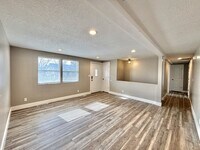 Building Photo - 3498 Valley Heights Dr