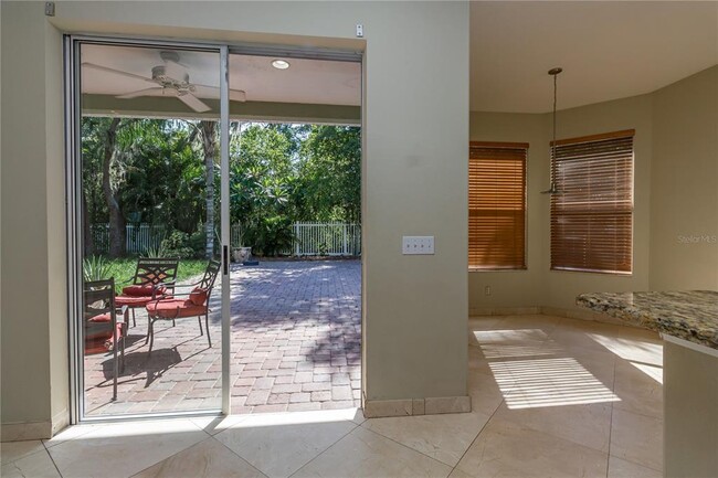 Building Photo - 11102 Avery Oaks Dr