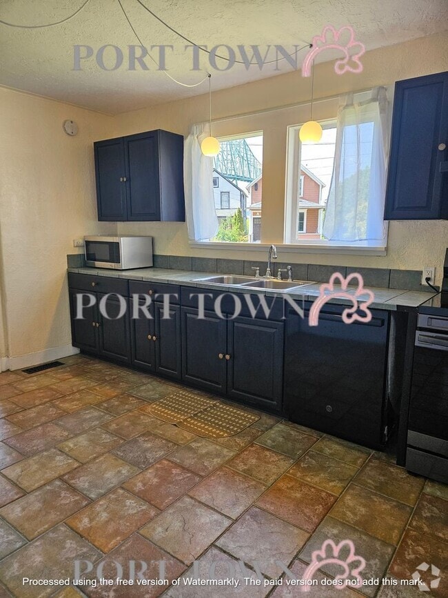 Building Photo - 1 Bed/1Bath Bottom Floor