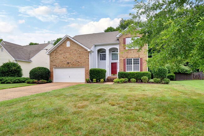 Building Photo - Spacious Home in York County